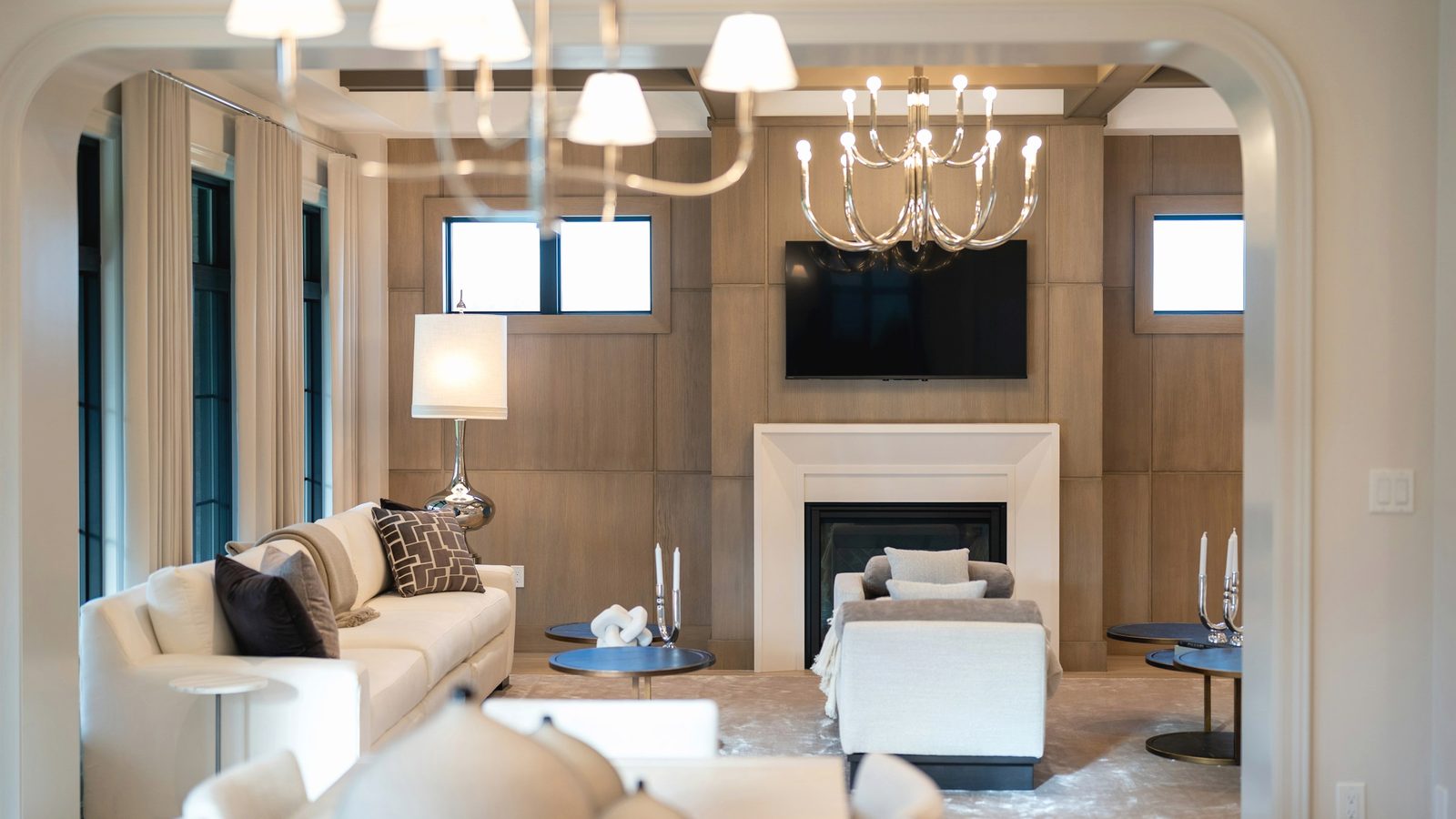 Bright luxury room, flash USDT wallet